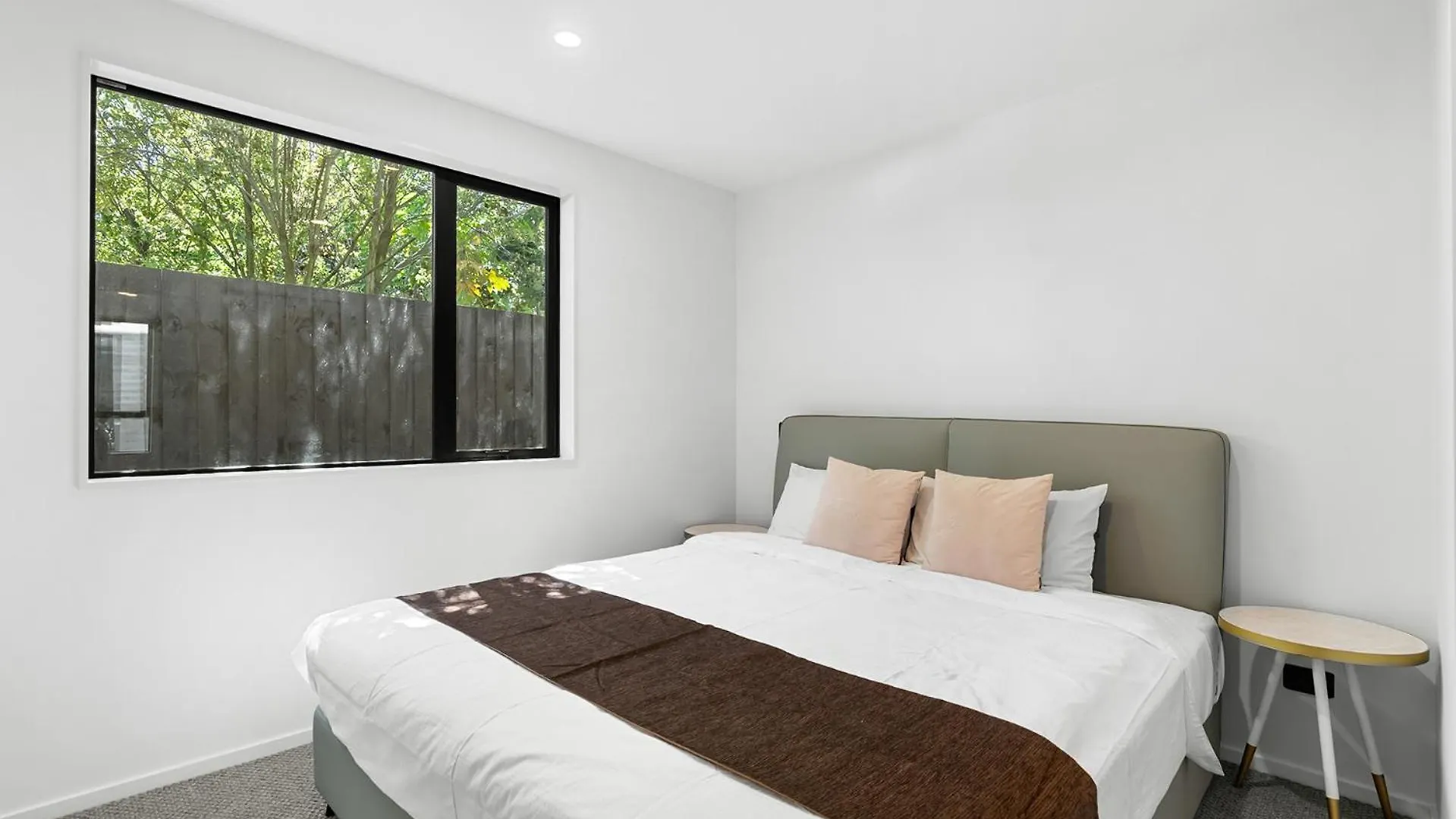 Modern Luxury Suite Near Cbd 3Bed 2Bath Крайстчёрч Апартаменты