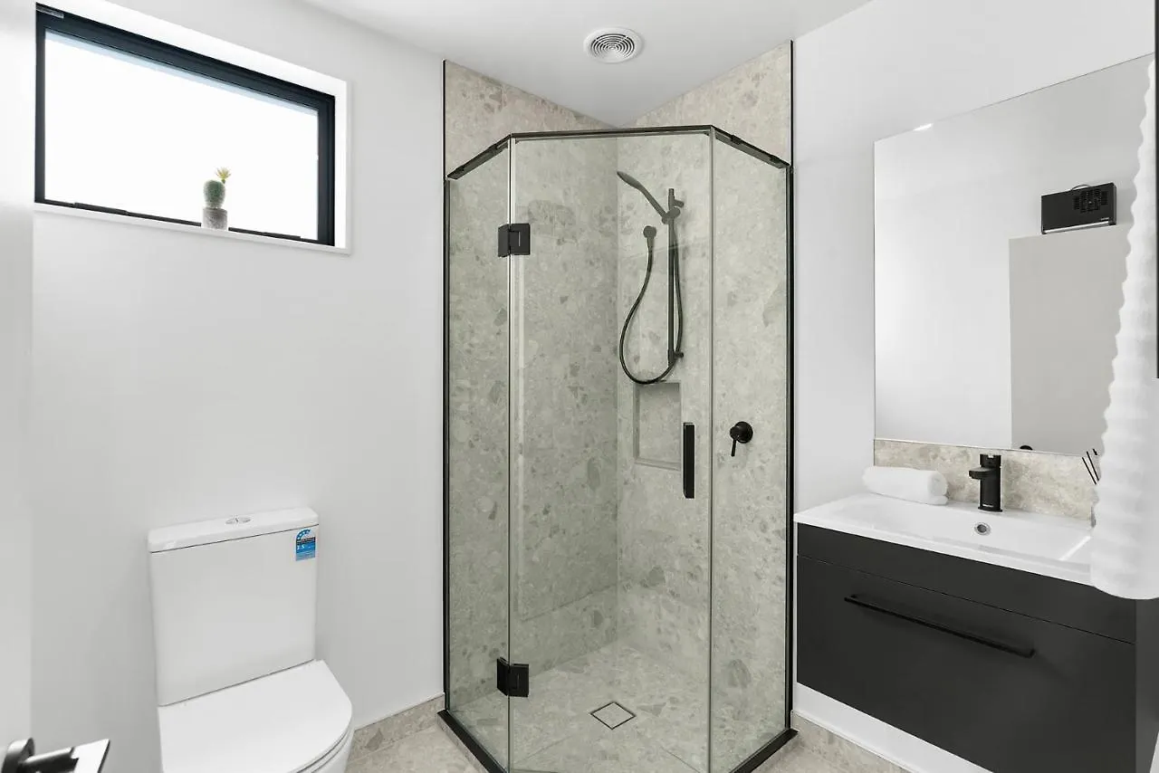 Modern Luxury Suite Near Cbd 3Bed 2Bath Christchurch 0*,